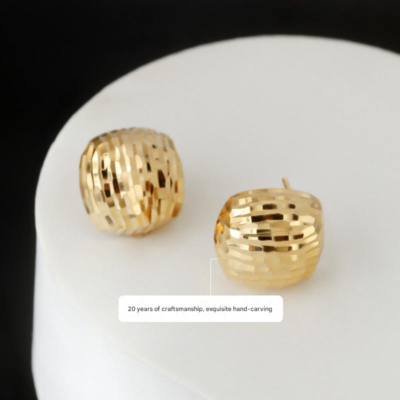 Light luxury niche versatile retro temperament earrings