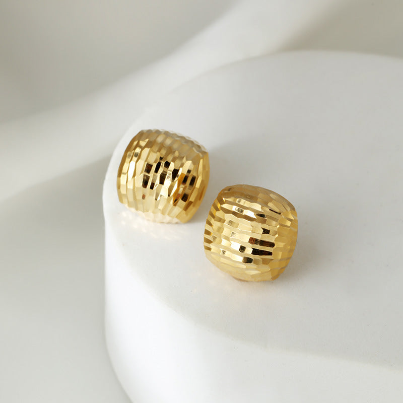 Light luxury niche versatile retro temperament earrings