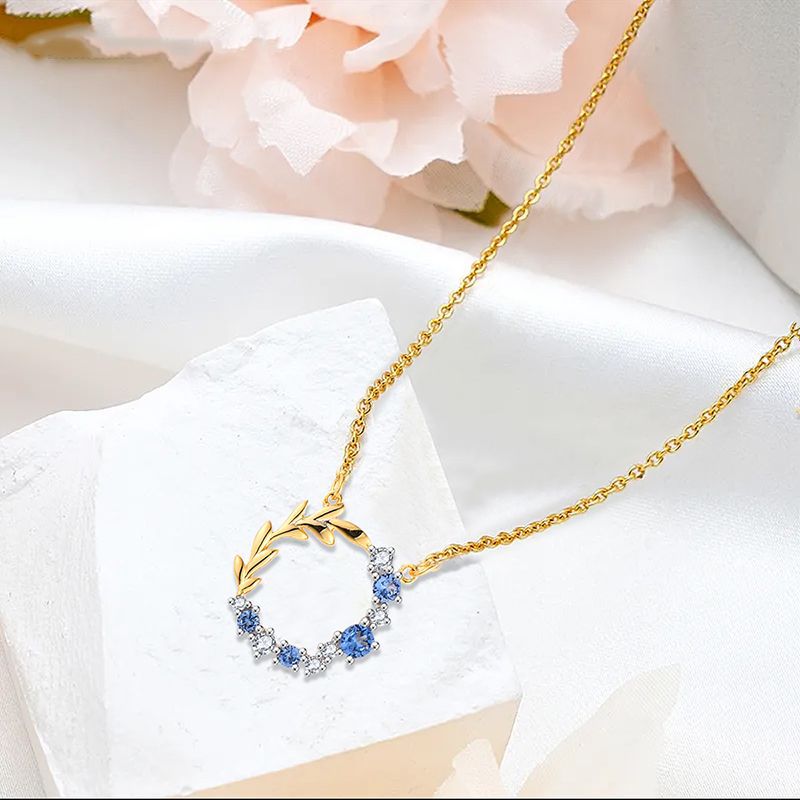 Zirconia Garland Necklace Pendant